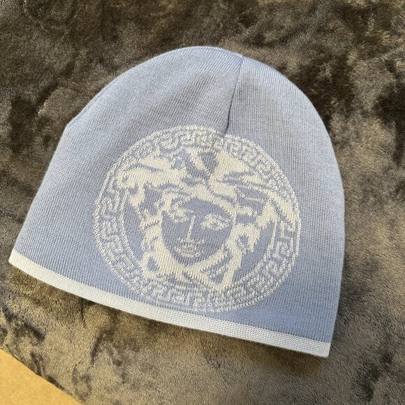 Large Medusa Logo Two Tone Beanie - Picture 1 of 3